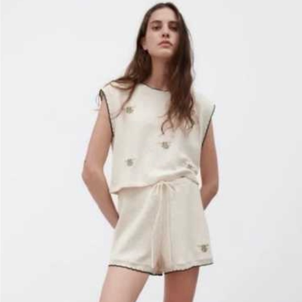 Zara Star Wars Mandalorian Baby Yoda Women’s Shorts Size medium